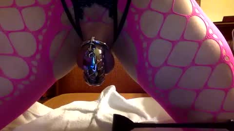 soundingslutslave online show from December 4, 2024, 2:42 am