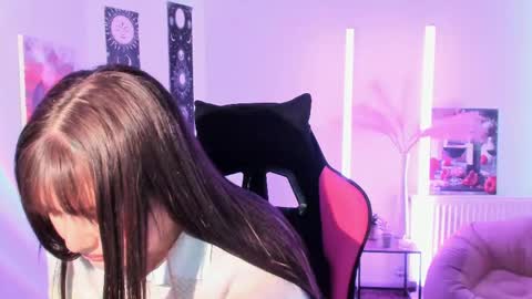 Snapshot of sour_cherry_ chatting on April 30, 2026, 2:45 pm Jennie online show from April 30, 2026, 2:45 pm
