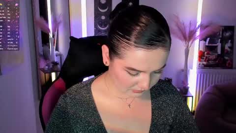 Snapshot of sour_cherry_ chatting on May 15, 2026, 6:48 pm Jennie online show from May 15, 2026, 6:48 pm