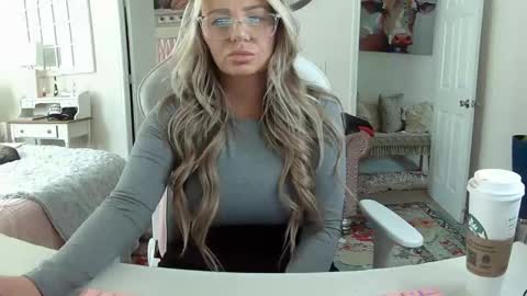 Your Barbii online show from February 10, 2025, 3:32 pm