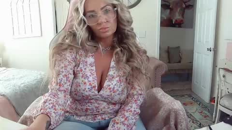 Your Barbii online show from February 20, 2025, 5:07 pm