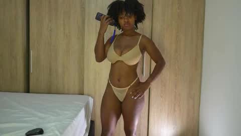 Snapshot of sow_fitt chatting on February 17, 2026, 11:55 pm sow_fitt online show from February 17, 2026, 11:55 pm