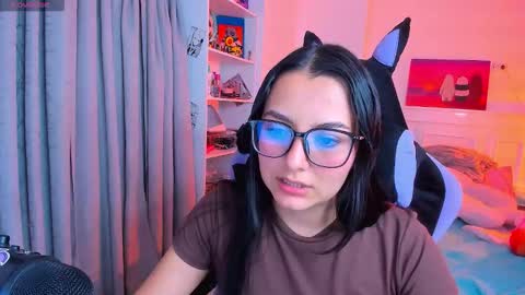 Snapshot of soy___lili chatting on November 18, 2025, 4:06 am Lili online show from November 18, 2025, 4:06 am