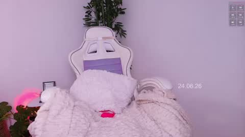 M A R I A N A online show from June 25, 2026, 2:11 am