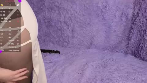 Snapshot of soy_milk chatting on March 7, 2025, 6:22 pm Nicole online show from March 7, 2025, 6:22 pm