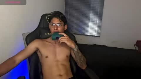soy_samuel11 online show from June 22, 2026, 1:40 am