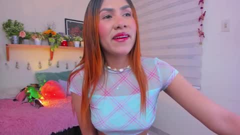 Sarah Valentina online show from March 1, 2025, 6:57 am