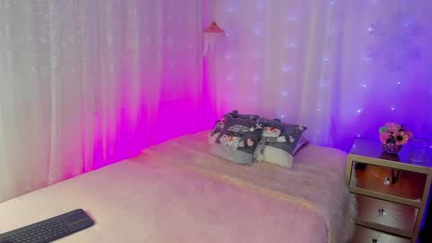 Snapshot of soyemi_ chatting on January 5, 2025, 10:40 pm 25 online show from January 5, 2025, 10:40 pm