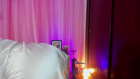 Snapshot of soyemi_ chatting on February 8, 2025, 12:06 am 25 online show from February 8, 2025, 12:06 am