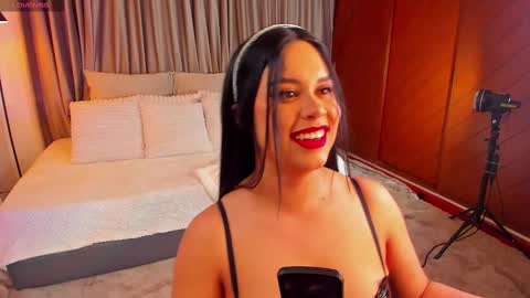 Snapshot of soyemi_ chatting on March 1, 2025, 2:26 am 25 online show from March 1, 2025, 2:26 am