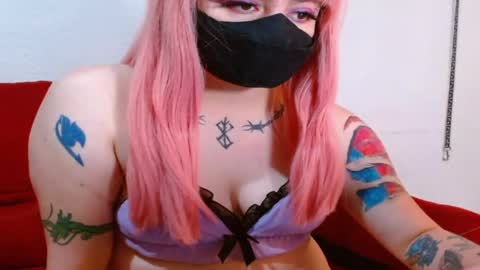 Snapshot of soyrouxy chatting on January 8, 2025, 6:31 pm Rouxy online show from January 8, 2025, 6:31 pm