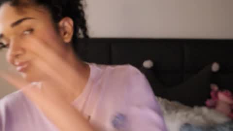 Snapshot of soytropicalfruit chatting on December 20, 2025, 10:17 pm You want to talk to me more personal follow me in My Channel VIP 50 the discount online show from December 20, 2025, 10:17 pm