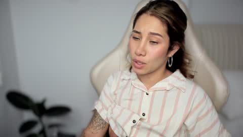 Snapshot of soytulu_ chatting on December 10, 2024, 6:49 pm brisa s online show from December 10, 2024, 6:49 pm
