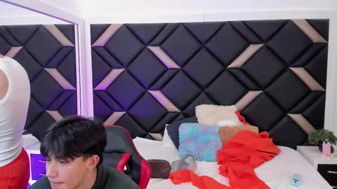 Gabo Lucas and Justin online show from November 15, 2025, 1:25 am