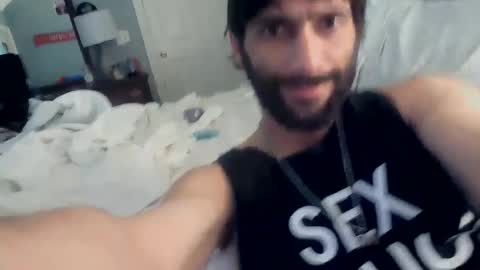 TrndSettrz online show from February 28, 2025, 6:32 am