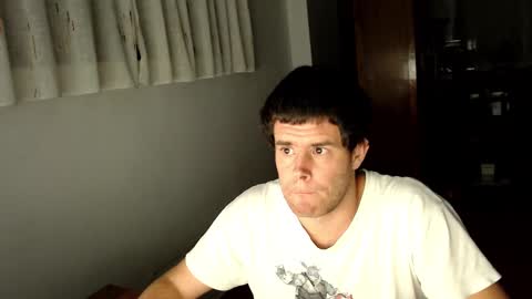 spanish online show from January 26, 2025, 7:52 pm