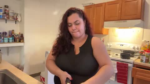 spanishcouple4255 online show from December 4, 2025, 8:39 pm