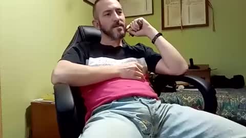 Snapshot of spanishharddick chatting on February 10, 2025, 5:41 pm Manu online show from February 10, 2025, 5:41 pm