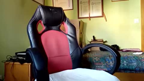 Snapshot of spanishharddick chatting on October 10, 2025, 2:05 pm Manu online show from October 10, 2025, 2:05 pm