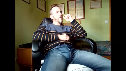 Snapshot of spanishharddick chatting on March 4, 2026, 11:27 am Manu online show from March 4, 2026, 11:27 am