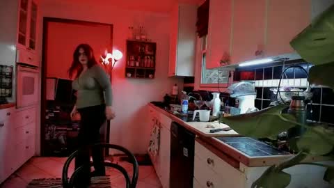 Snapshot of spankamber chatting on November 17, 2025, 10:48 pm AmberSpanks online show from November 17, 2025, 10:48 pm