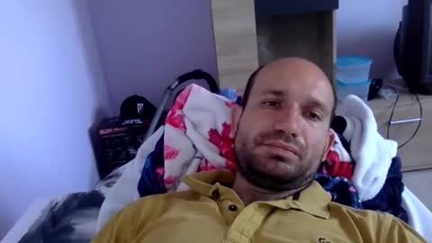 Snaiky online show from May 25, 2026, 9:15 am