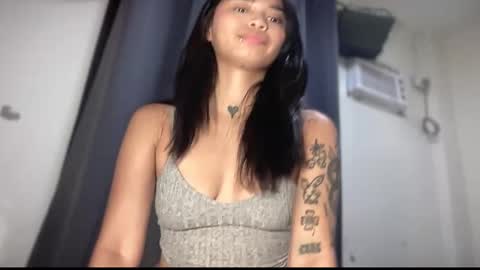 Snapshot of sparklexcx chatting on December 4, 2025, 11:41 am Sparkle online show from December 4, 2025, 11:41 am