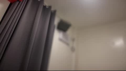 Snapshot of sparklexcx chatting on December 5, 2025, 11:30 am Sparkle online show from December 5, 2025, 11:30 am