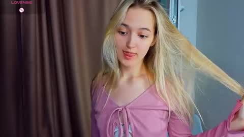 Mary online show from April 5, 2026, 6:49 pm