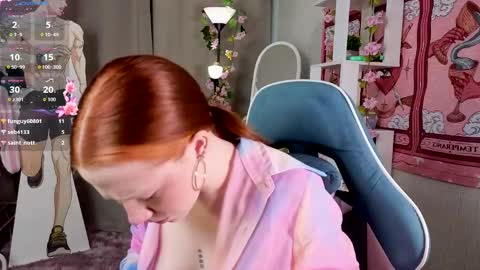 Snapshot of sparky_fox chatting on April 21, 2026, 12:23 am Nika online show from April 21, 2026, 12:23 am