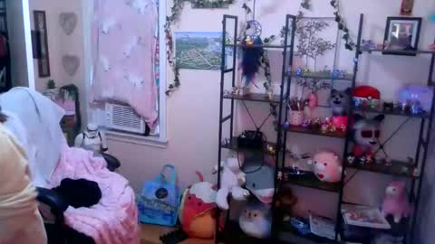 Snapshot of spawnofademon chatting on October 28, 2025, 2:31 pm spawnofademon online show from October 28, 2025, 2:31 pm