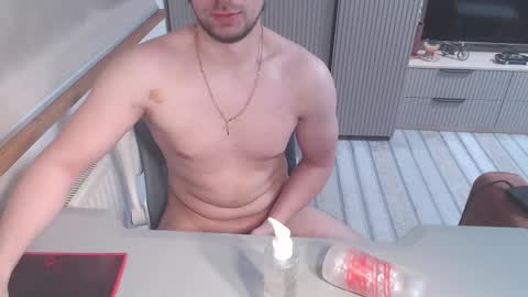 Art online show from January 18, 2026, 7:28 pm