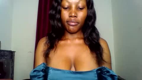 Snapshot of specialebonie chatting on December 22, 2025, 5:59 am specialebonie online show from December 22, 2025, 5:59 am