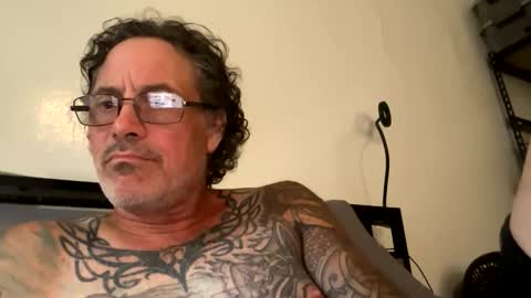 Snapshot of specter1972 chatting on November 16, 2025, 2:00 pm specter1972 online show from November 16, 2025, 2:00 pm