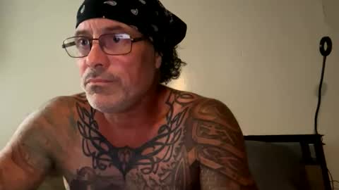 specter1972 online show from November 30, 2025, 11:09 pm