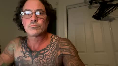 Snapshot of specter1972 chatting on December 15, 2025, 1:32 am specter1972 online show from December 15, 2025, 1:32 am