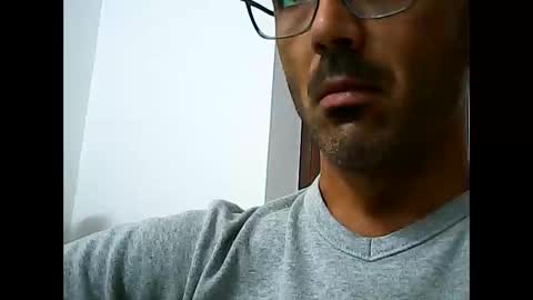 Snapshot of speed0800 chatting on October 12, 2025, 12:42 am Speed online show from October 12, 2025, 12:42 am