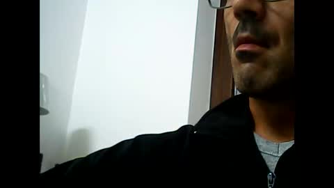 Snapshot of speed0800 chatting on October 25, 2025, 1:24 am Speed online show from October 25, 2025, 1:24 am