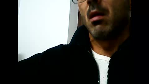 Snapshot of speed0800 chatting on November 25, 2025, 10:54 pm Speed online show from November 25, 2025, 10:54 pm