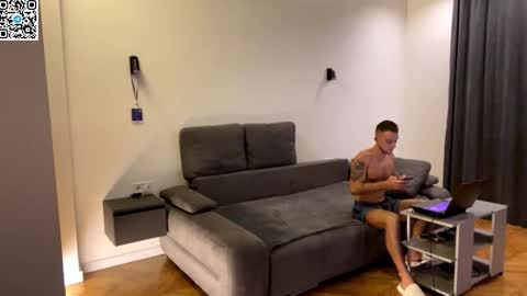 Alex online show from October 24, 2025, 8:49 pm