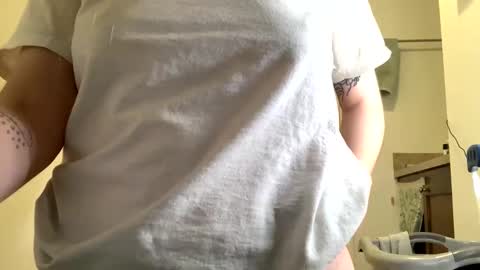 Snapshot of spencermacalino chatting on January 4, 2025, 12:48 am Spencer Macalino online show from January 4, 2025, 12:48 am