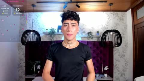 Snapshot of spencerwhite_ chatting on May 13, 2026, 9:44 pm Spencer online show from May 13, 2026, 9:44 pm