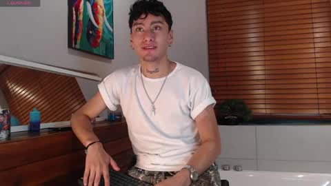 Snapshot of spencerwhite_ chatting on May 23, 2026, 8:46 pm Spencer online show from May 23, 2026, 8:46 pm