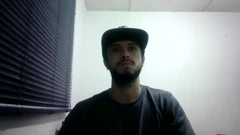 Snapshot of sperm_donor94 chatting on January 15, 2026, 1:32 am sperm_donor94 online show from January 15, 2026, 1:32 am