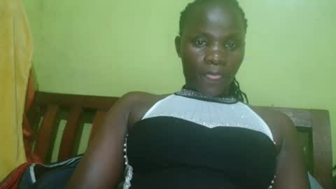 Snapshot of spicy_bella69 chatting on May 29, 2026, 10:35 am spicy_bella69 online show from May 29, 2026, 10:35 am