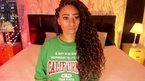 Amelia      GTM-5 817       IG Spicychoco am online show from December 14, 2025, 1:16 pm