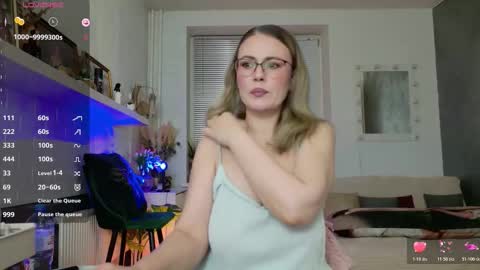 Snapshot of spicyhotmilf chatting on February 1, 2026, 11:25 pm Lexsy online show from February 1, 2026, 11:25 pm