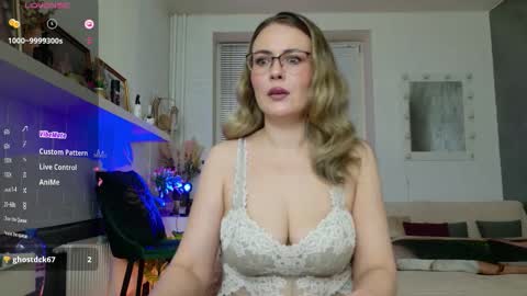 Snapshot of spicyhotmilf chatting on February 19, 2026, 1:01 am Lexsy online show from February 19, 2026, 1:01 am