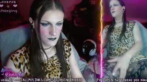 Snapshot of spicykendra chatting on October 17, 2025, 2:48 am Kendra online show from October 17, 2025, 2:48 am
