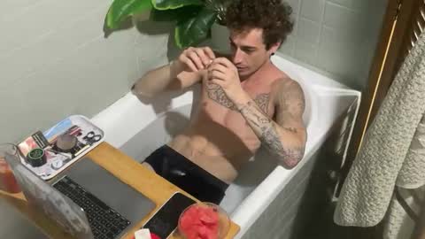 Snapshot of spicyraphael chatting on February 17, 2026, 6:43 am spicyraphael online show from February 17, 2026, 6:43 am